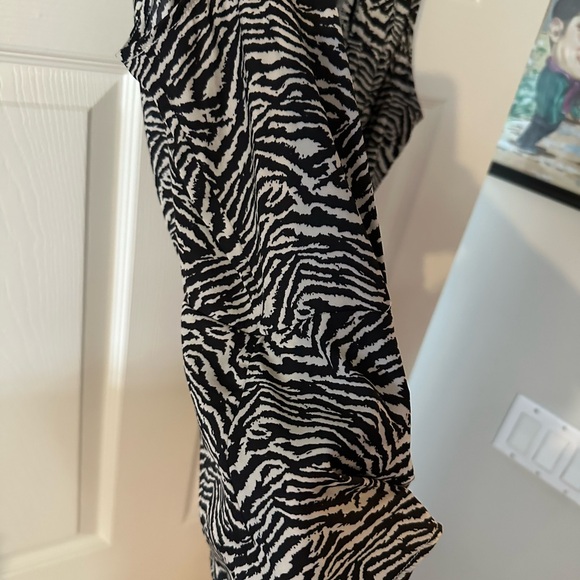 Banana Republic Zebra-Print Sleeveless Wrap Top - Picture 5 of 8